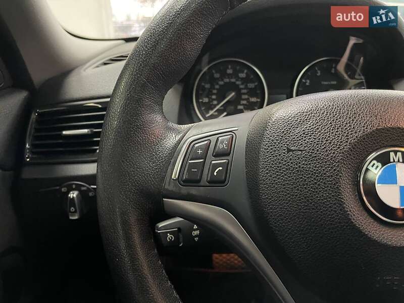 Внедорожник / Кроссовер BMW X1 2014 в Киеве