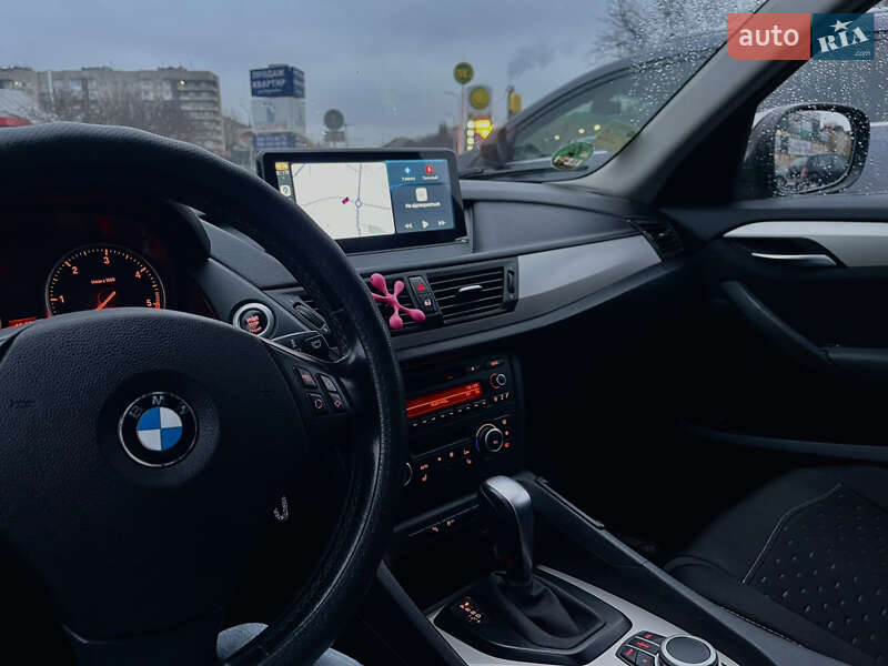 Позашляховик / Кросовер BMW X1 2011 в Чернівцях