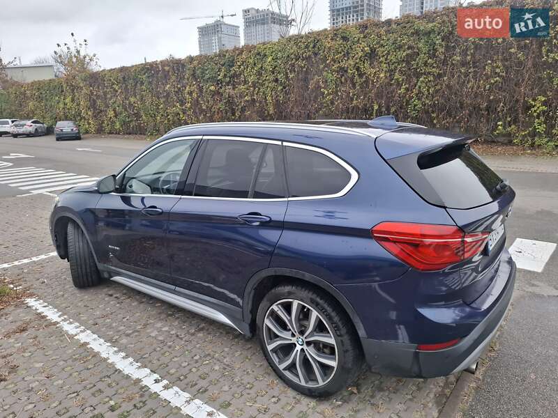 Позашляховик / Кросовер BMW X1 2016 в Києві