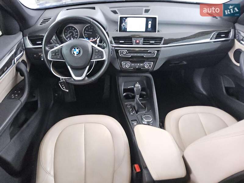 Внедорожник / Кроссовер BMW X1 2017 в Ивано-Франковске