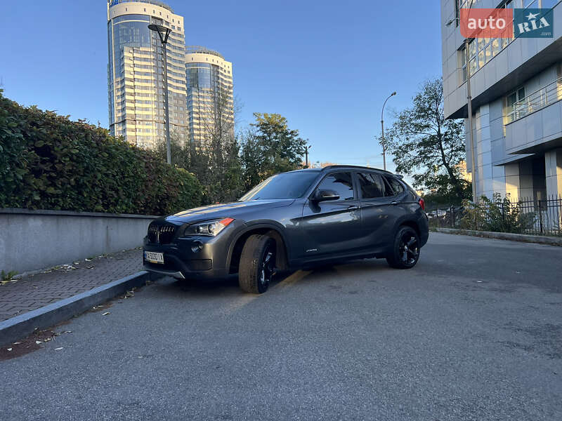 Внедорожник / Кроссовер BMW X1 2014 в Киеве
