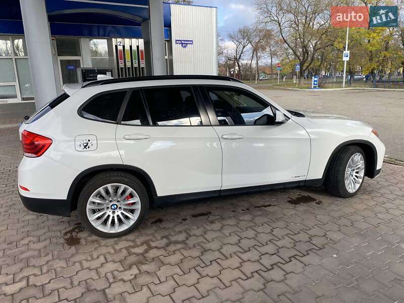 Позашляховик / Кросовер BMW X1 2014 в Миколаєві