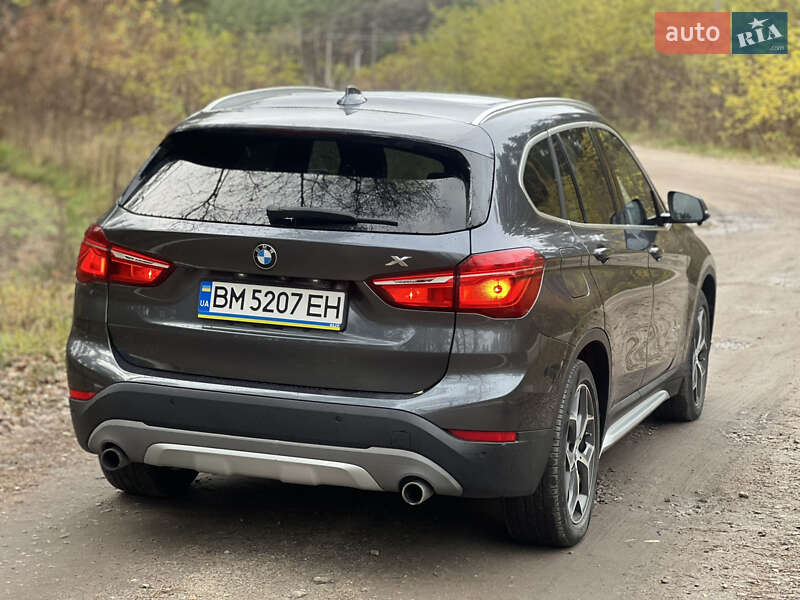 Внедорожник / Кроссовер BMW X1 2016 в Киеве