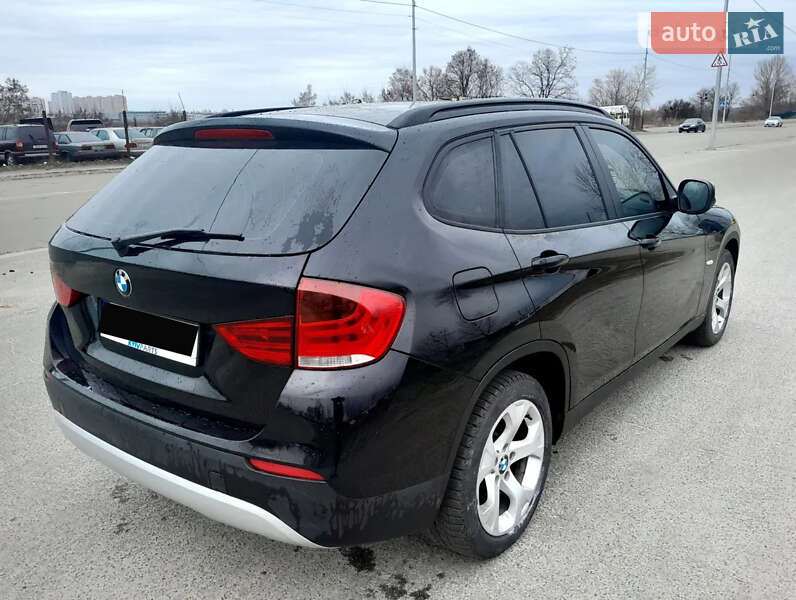 Внедорожник / Кроссовер BMW X1 2012 в Киеве