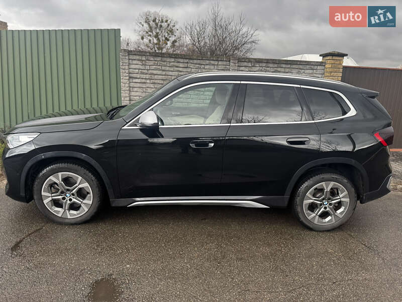 Внедорожник / Кроссовер BMW X1 2023 в Киеве фото 3 Внедорожник / Кроссовер BMW X1 2023 в Киеве