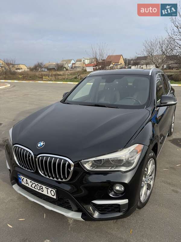 Внедорожник / Кроссовер BMW X1 2016 в Ирпене