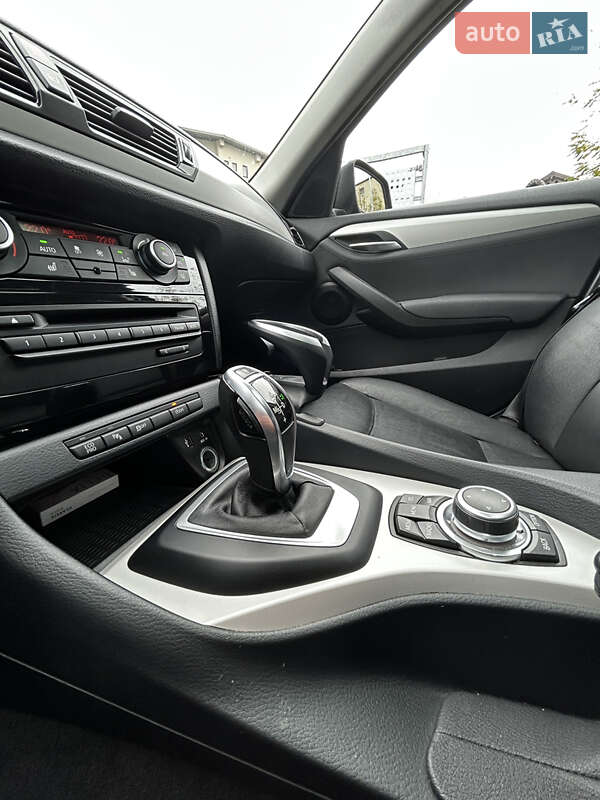 Внедорожник / Кроссовер BMW X1 2014 в Одессе