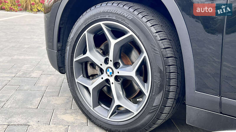 Внедорожник / Кроссовер BMW X1 2018 в Луцке