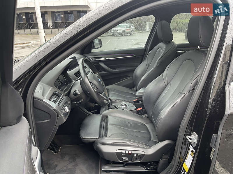 Внедорожник / Кроссовер BMW X1 2019 в Киеве
