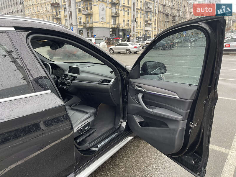 Внедорожник / Кроссовер BMW X1 2019 в Киеве