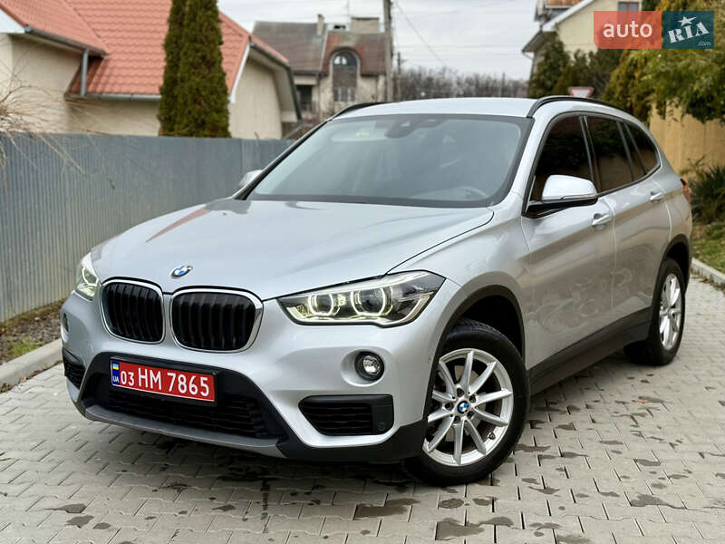 Внедорожник / Кроссовер BMW X1 2018 в Ужгороде