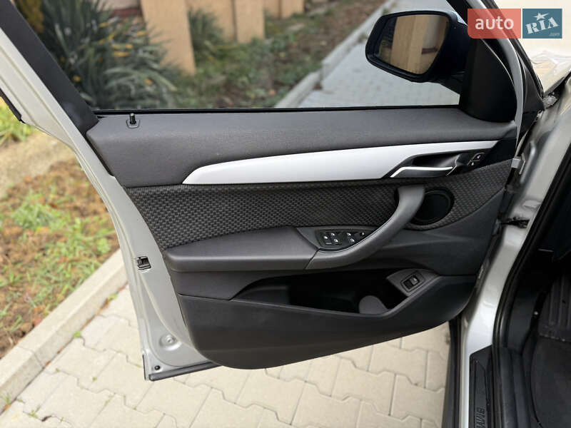 Внедорожник / Кроссовер BMW X1 2018 в Ужгороде