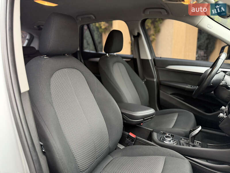 Внедорожник / Кроссовер BMW X1 2018 в Ужгороде