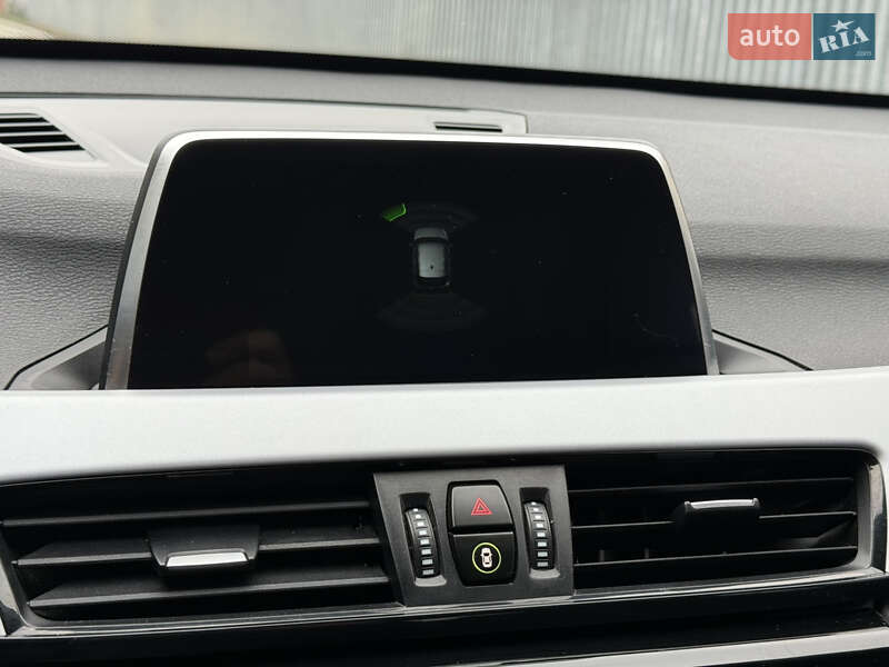 Внедорожник / Кроссовер BMW X1 2018 в Ужгороде