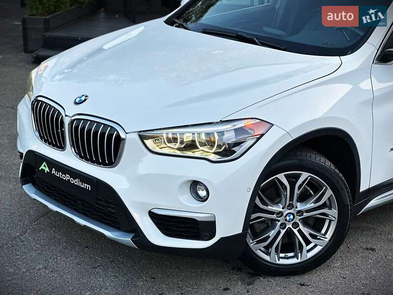 Внедорожник / Кроссовер BMW X1 2016 в Киеве