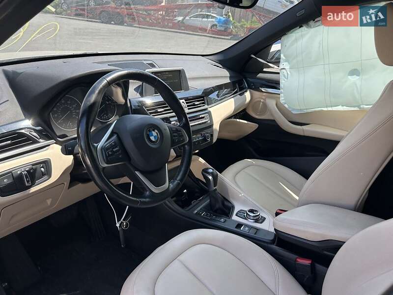 Внедорожник / Кроссовер BMW X1 2017 в Киеве
