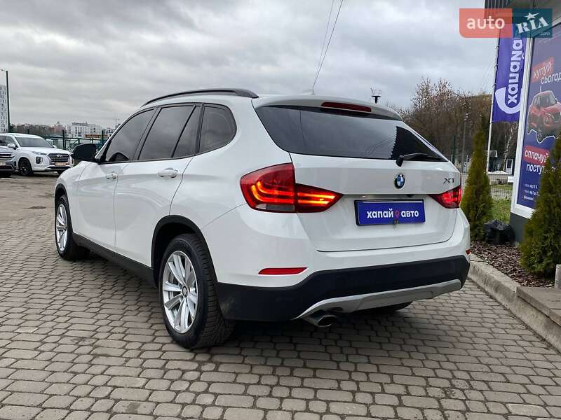 Внедорожник / Кроссовер BMW X1 2015 в Львове