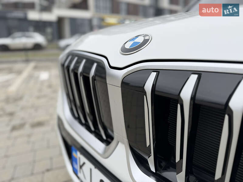 Внедорожник / Кроссовер BMW X1 2024 в Львове