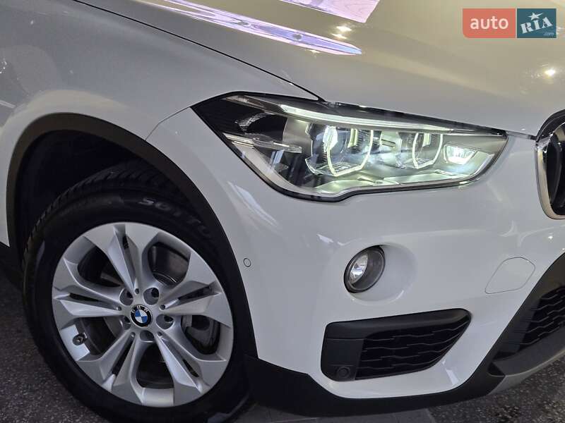 Позашляховик / Кросовер BMW X1 2017 в Одесі