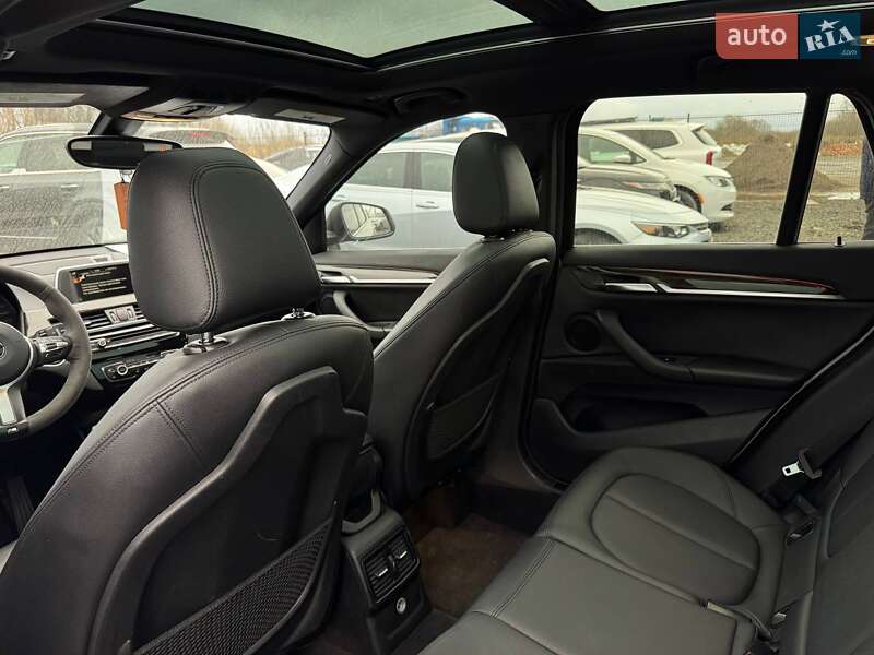 Позашляховик / Кросовер BMW X1 2016 в Луцьку