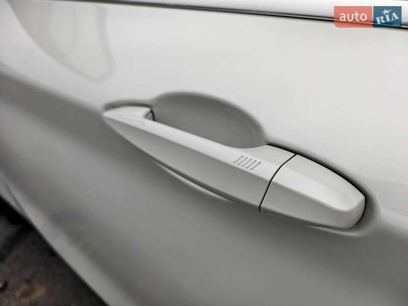 Внедорожник / Кроссовер BMW X1 2016 в Виннице