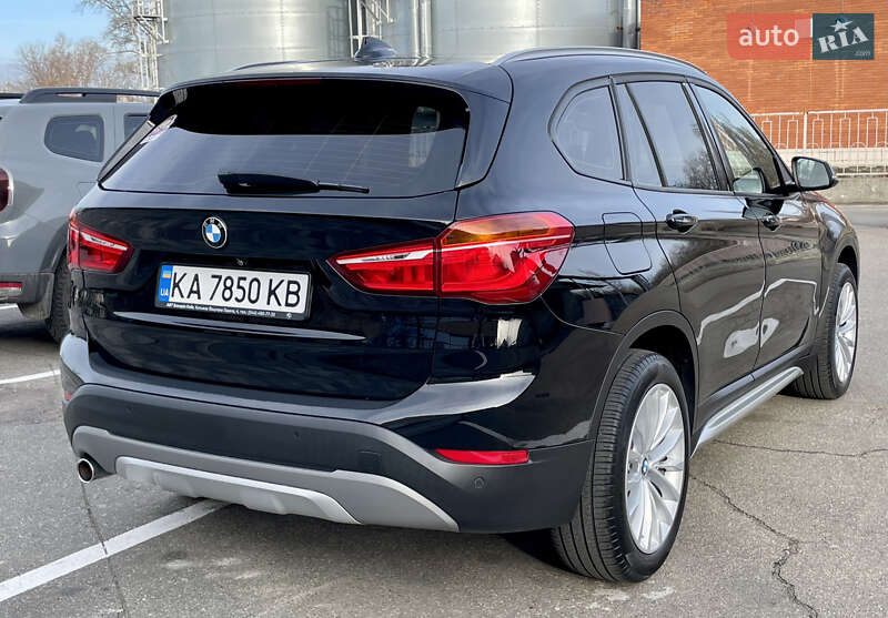 Внедорожник / Кроссовер BMW X1 2017 в Киеве