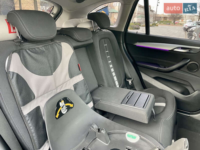 Внедорожник / Кроссовер BMW X1 2017 в Киеве