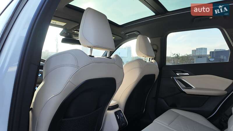 Внедорожник / Кроссовер BMW X1 2023 в Киеве