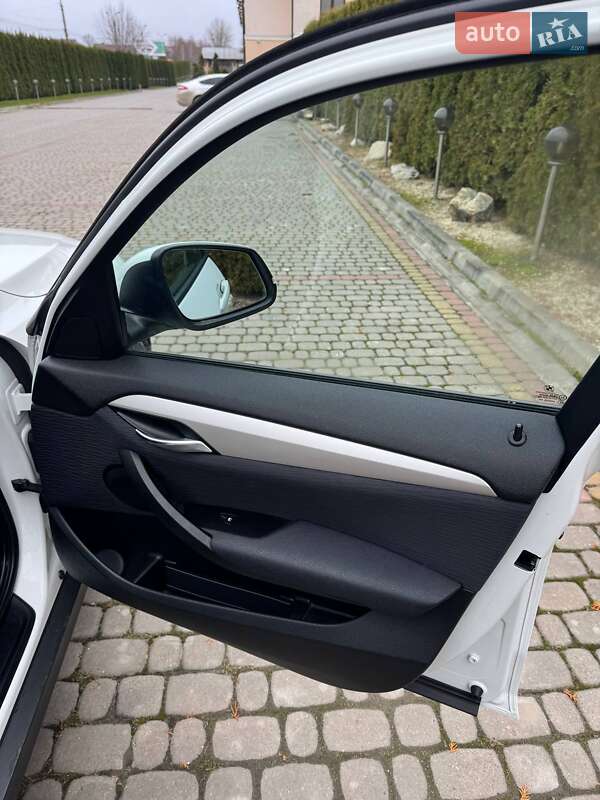 Внедорожник / Кроссовер BMW X1 2013 в Дунаевцах фото 13 Внедорожник / Кроссовер BMW X1 2013 в Дунаевцах