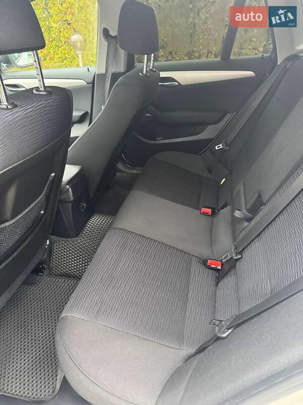 Внедорожник / Кроссовер BMW X1 2013 в Дунаевцах фото 15 Внедорожник / Кроссовер BMW X1 2013 в Дунаевцах