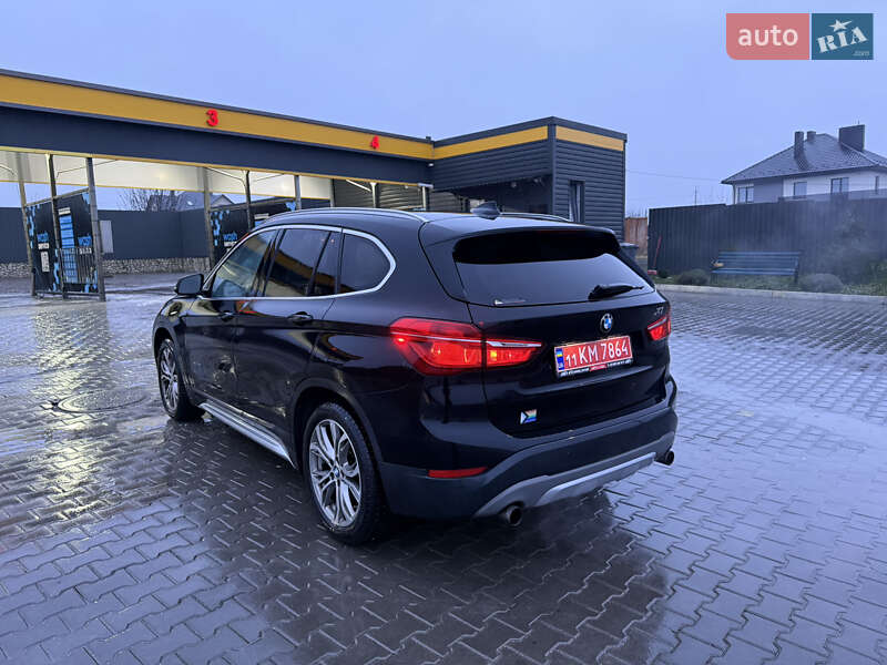 Внедорожник / Кроссовер BMW X1 2016 в Тернополе