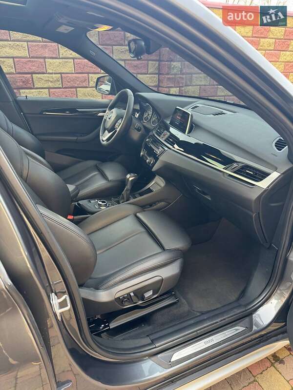 Внедорожник / Кроссовер BMW X1 2018 в Ровно