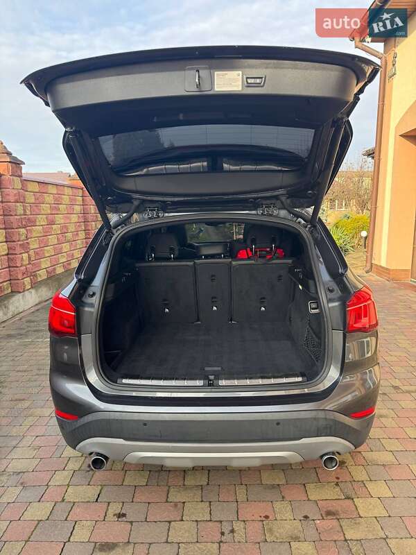 Внедорожник / Кроссовер BMW X1 2018 в Ровно