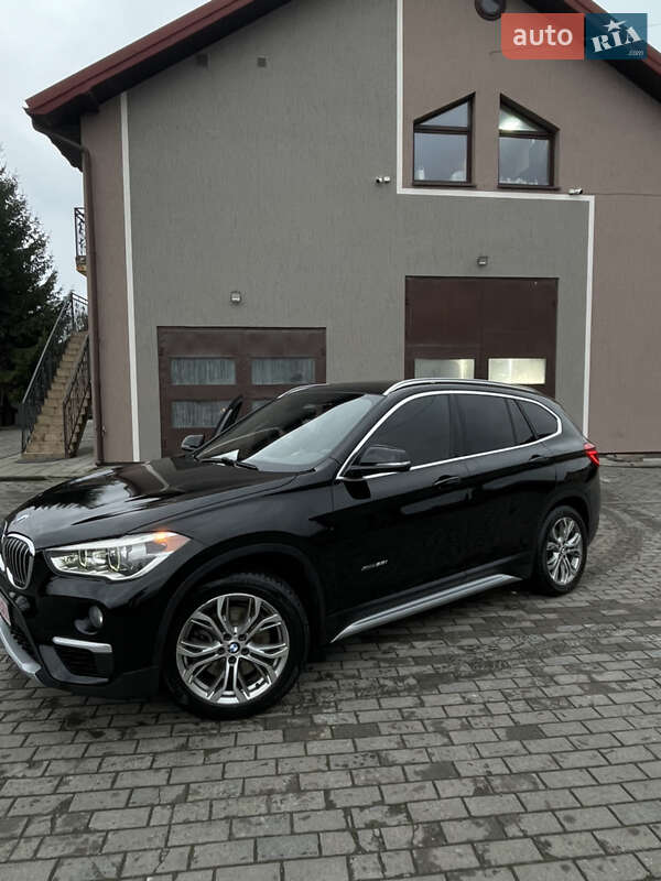 Внедорожник / Кроссовер BMW X1 2016 в Львове