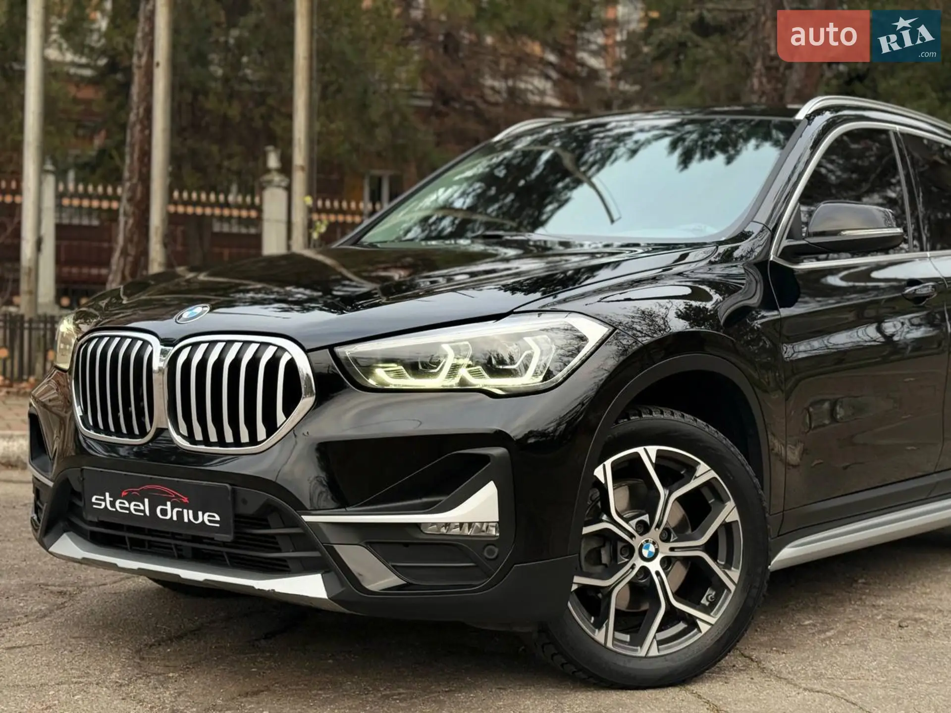2020 BMW X1 - фото 1