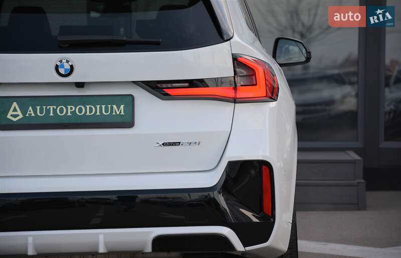 Внедорожник / Кроссовер BMW X1 2023 в Киеве