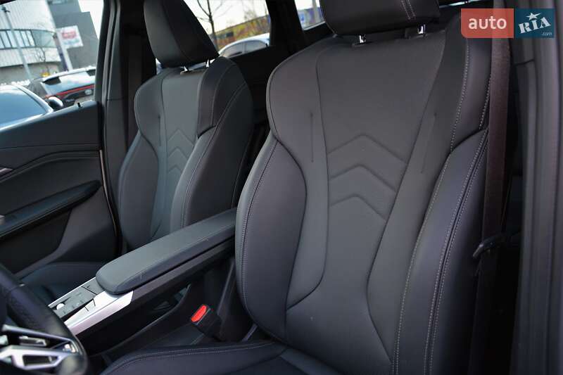 Внедорожник / Кроссовер BMW X1 2023 в Киеве