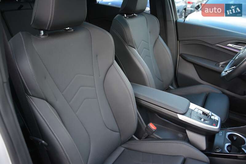 Внедорожник / Кроссовер BMW X1 2023 в Киеве