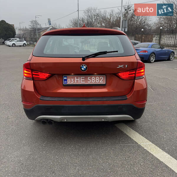 Внедорожник / Кроссовер BMW X1 2013 в Киеве