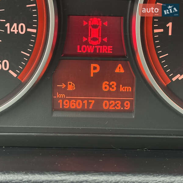 Внедорожник / Кроссовер BMW X1 2013 в Киеве