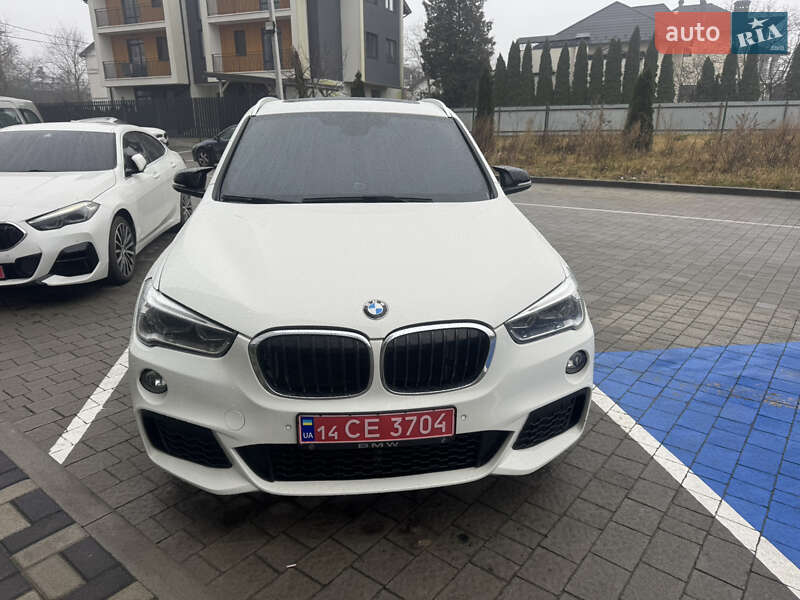 Позашляховик / Кросовер BMW X1 2016 в Львові фото 13 Позашляховик / Кросовер BMW X1 2016 в Львові