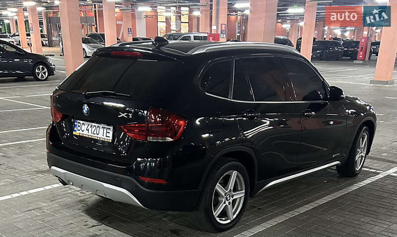 Внедорожник / Кроссовер BMW X1 2015 в Киеве