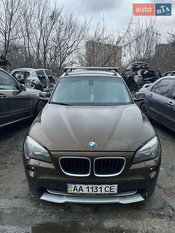 BMW X1 2011