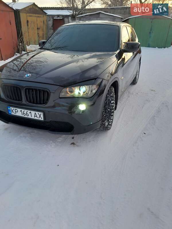 Позашляховик / Кросовер BMW X1 2010 в Запоріжжі