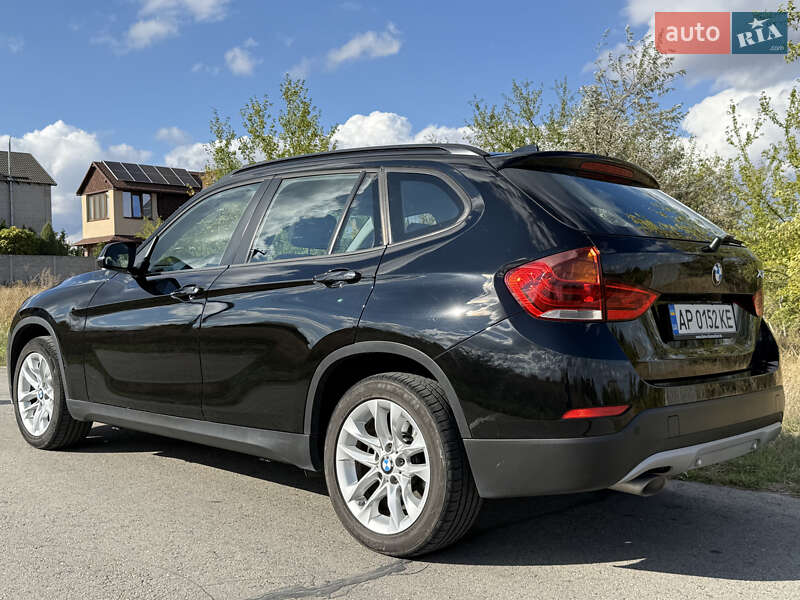 Внедорожник / Кроссовер BMW X1 2014 в Запорожье