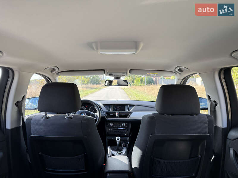 Внедорожник / Кроссовер BMW X1 2014 в Запорожье