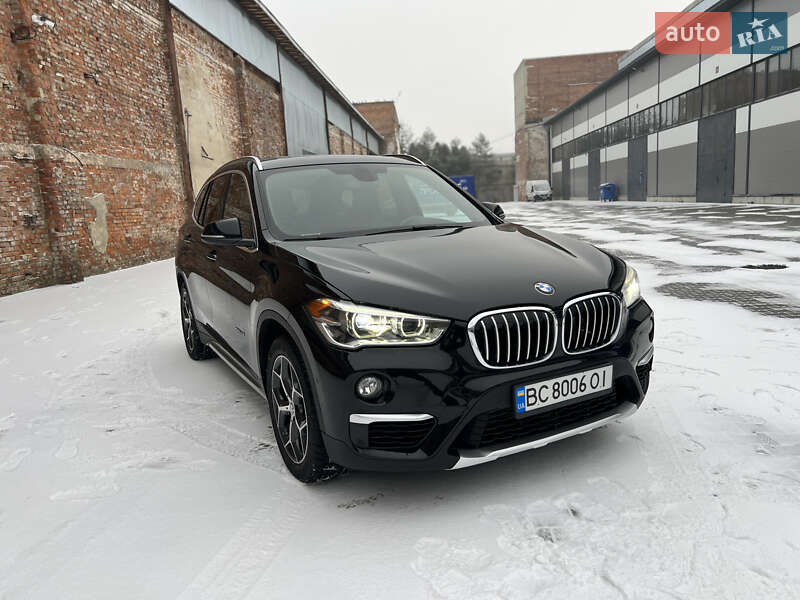 Внедорожник / Кроссовер BMW X1 2015 в Львове