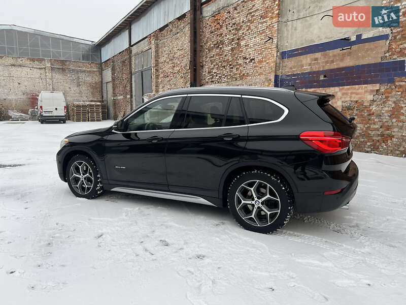 Внедорожник / Кроссовер BMW X1 2015 в Львове