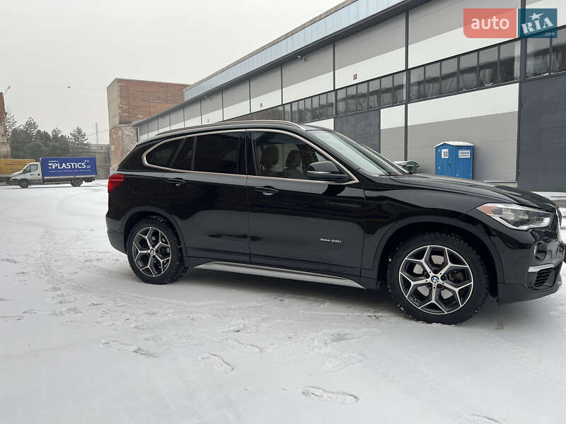 Внедорожник / Кроссовер BMW X1 2015 в Львове