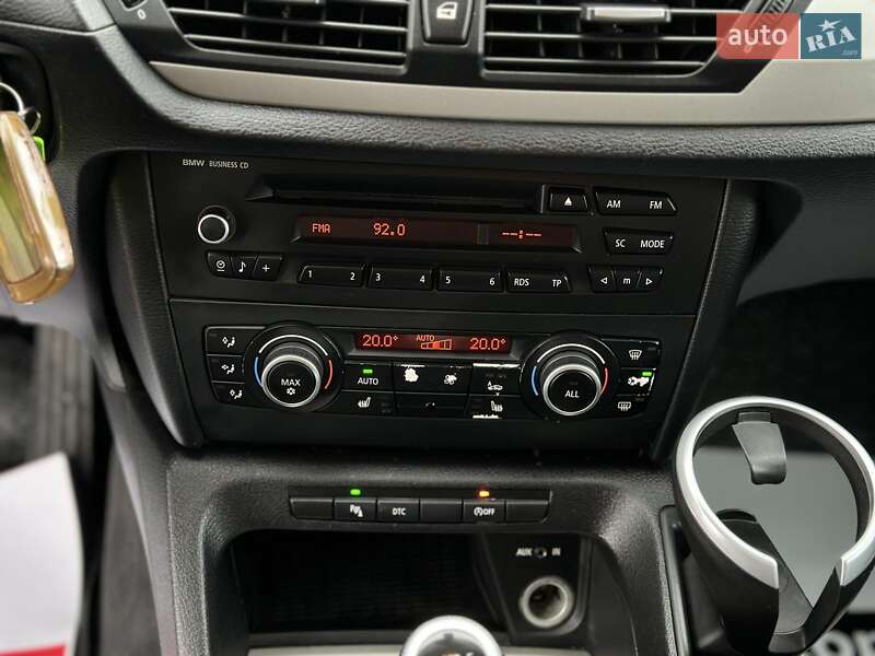 Позашляховик / Кросовер BMW X1 2011 в Вінниці